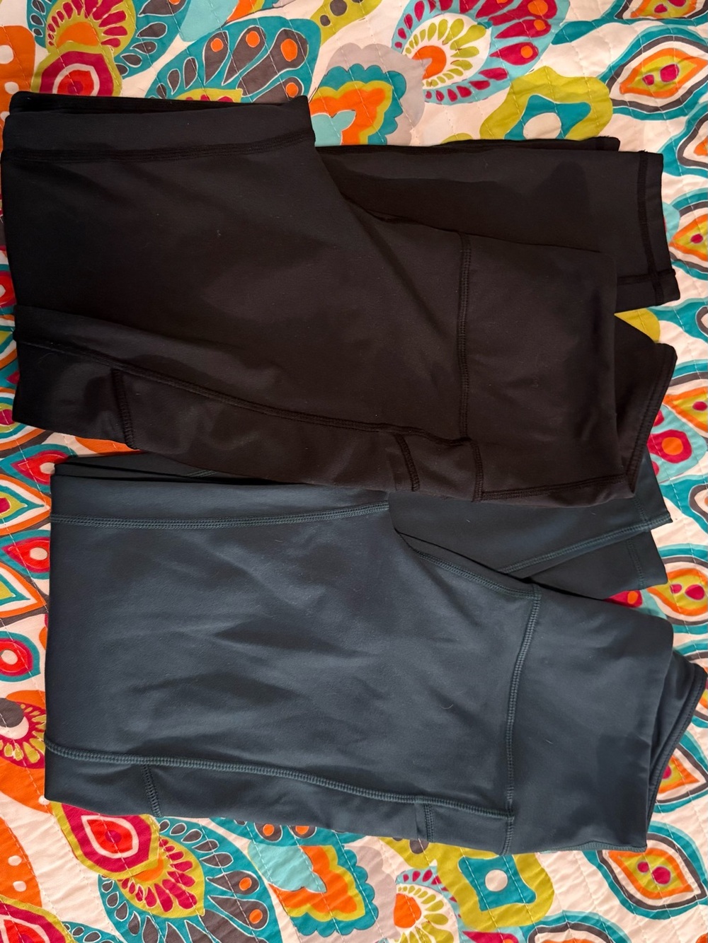 Senita Athletics women’s Vinyasa Leggings in Black and Teal